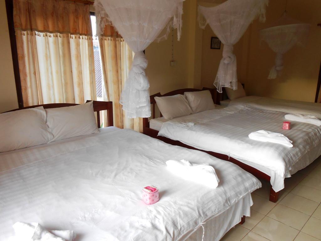 Jammee Guesthouse Vang Vieng Quarto foto