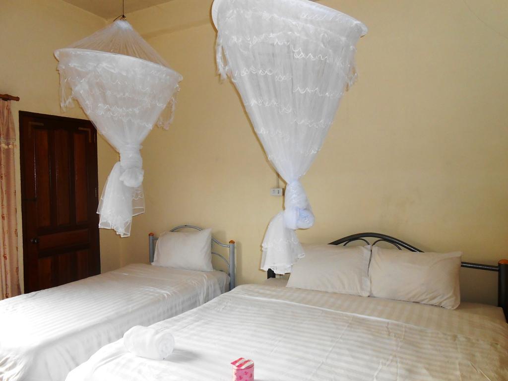 Jammee Guesthouse Vang Vieng Quarto foto