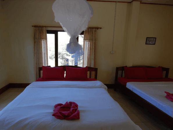 Jammee Guesthouse Vang Vieng Quarto foto